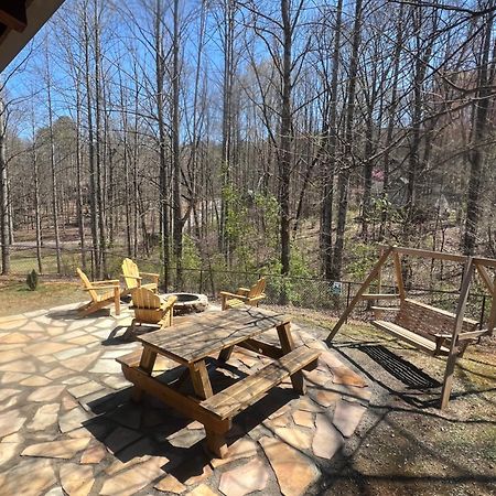 Villa Windy Ridge-Free Tickets-Dog Friendly-Fenced In Yard à Sevierville Extérieur photo